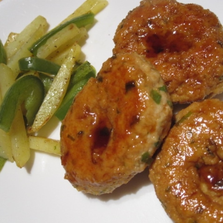 豆腐と鶏ひき肉の照り焼きハンバーグ